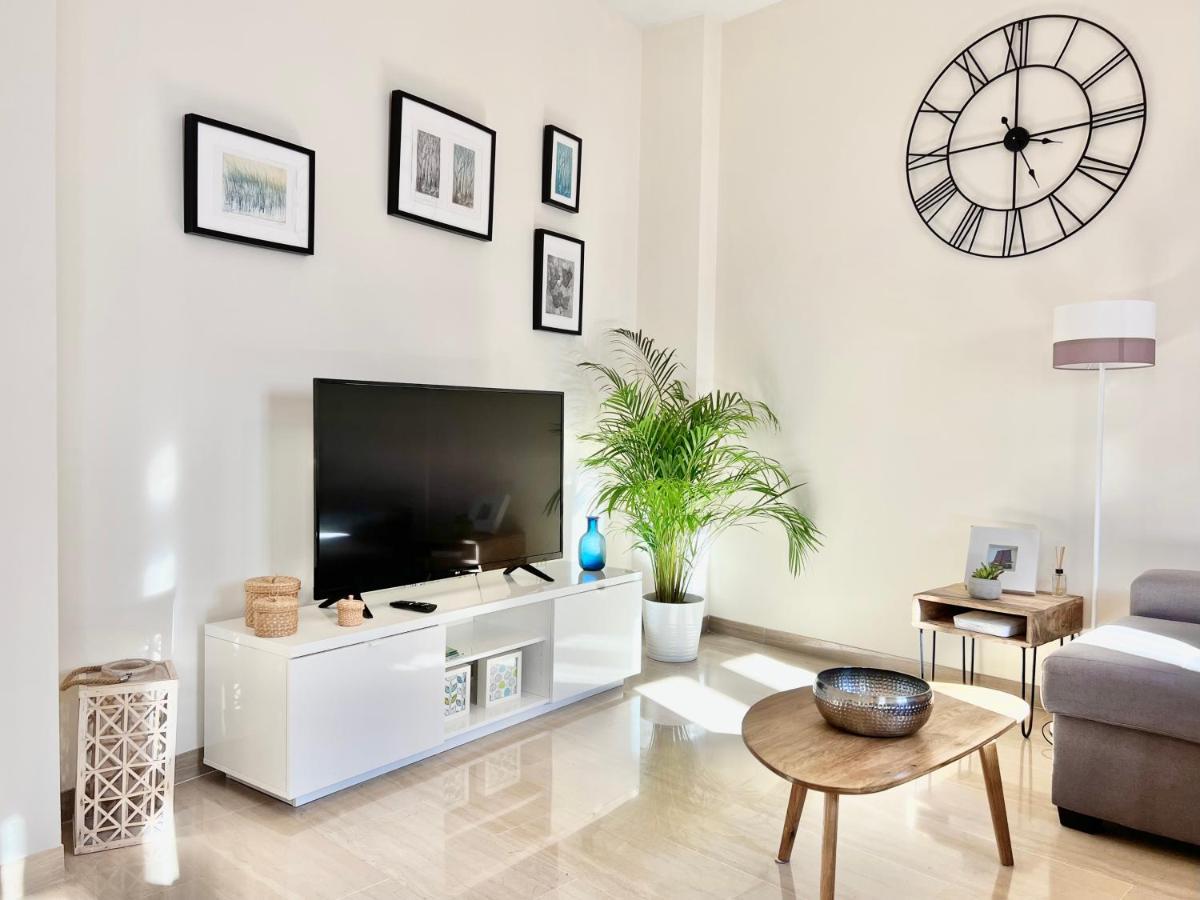 Teodosio Apartment Free Parking & Central Ac เซบีญา ภายนอก รูปภาพ