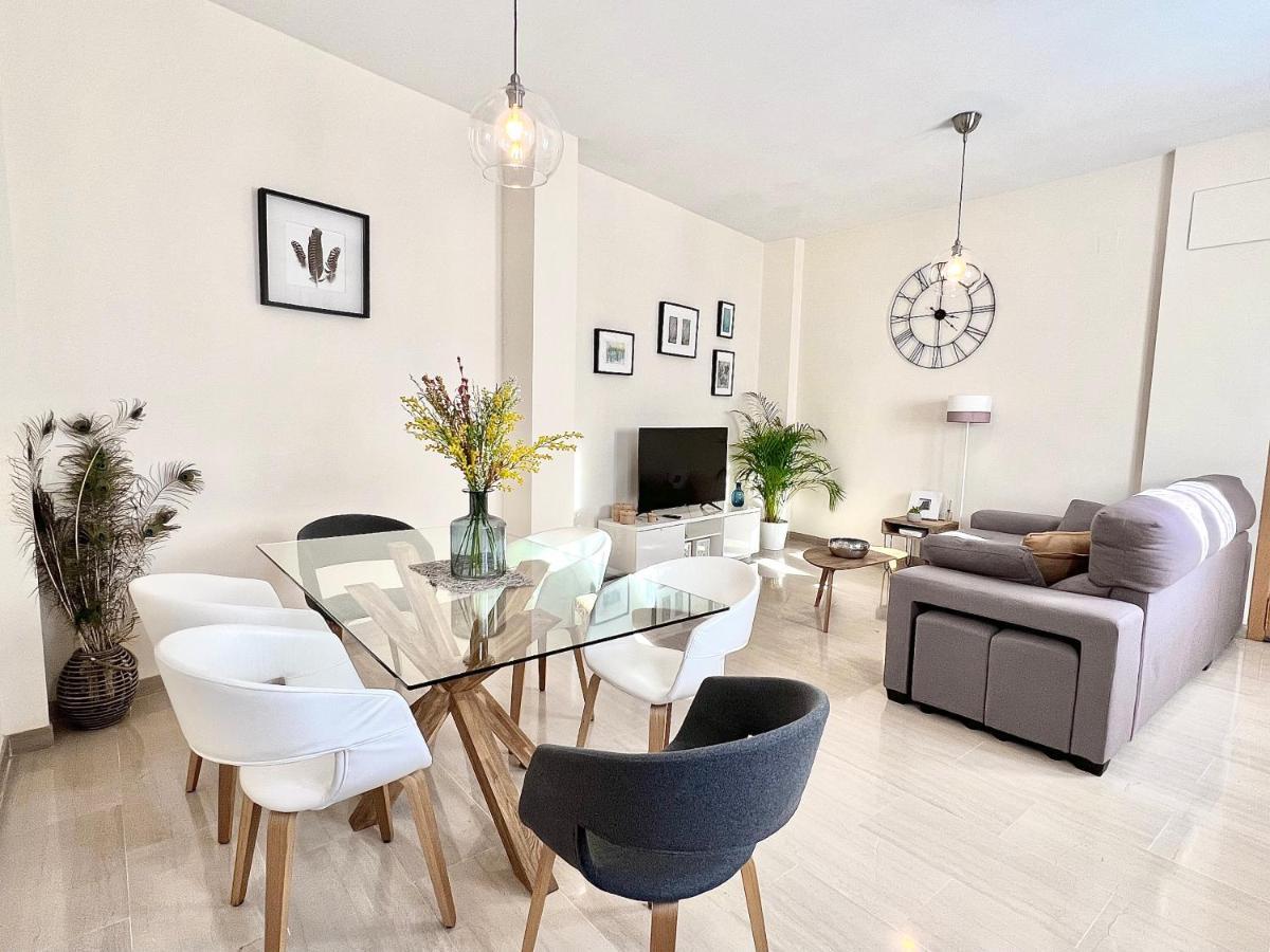 Teodosio Apartment Free Parking & Central Ac เซบีญา ภายนอก รูปภาพ