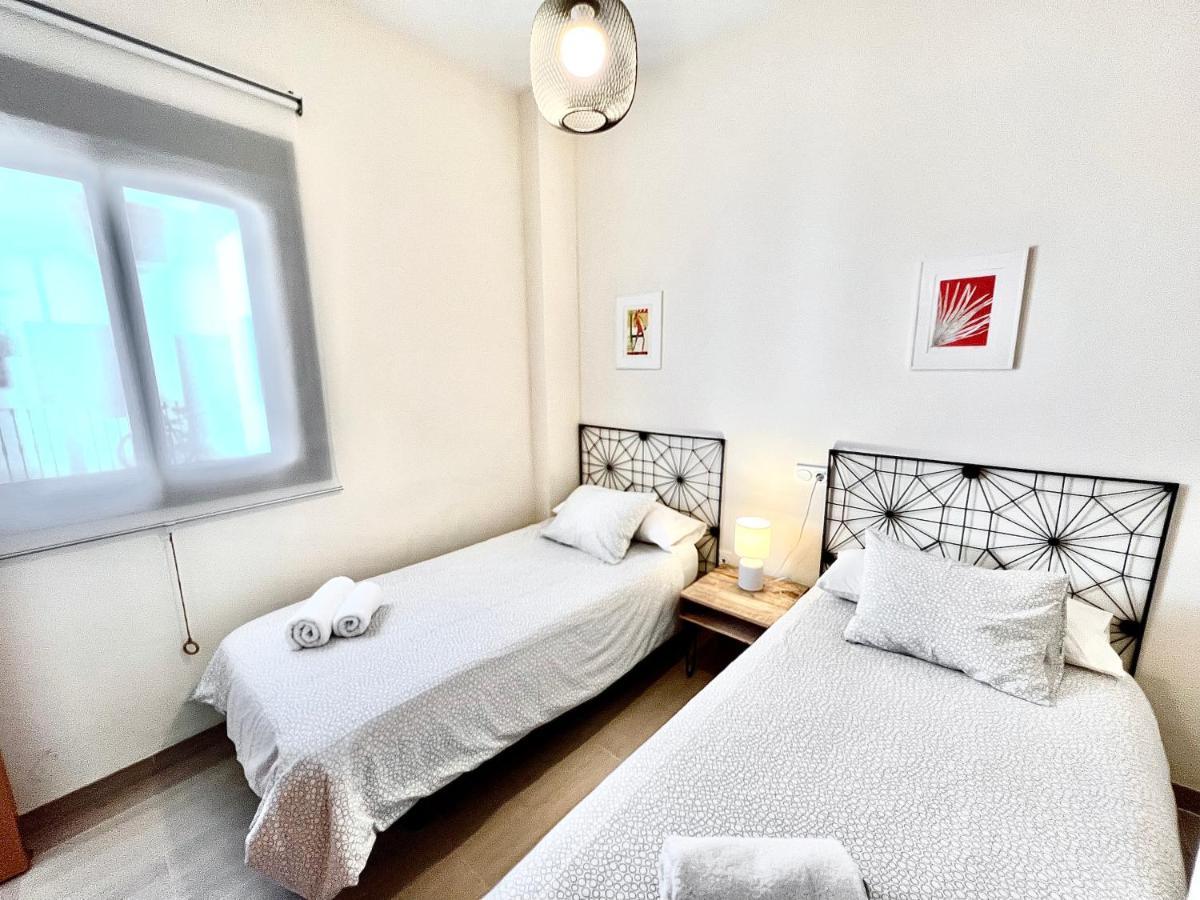 Teodosio Apartment Free Parking & Central Ac เซบีญา ภายนอก รูปภาพ